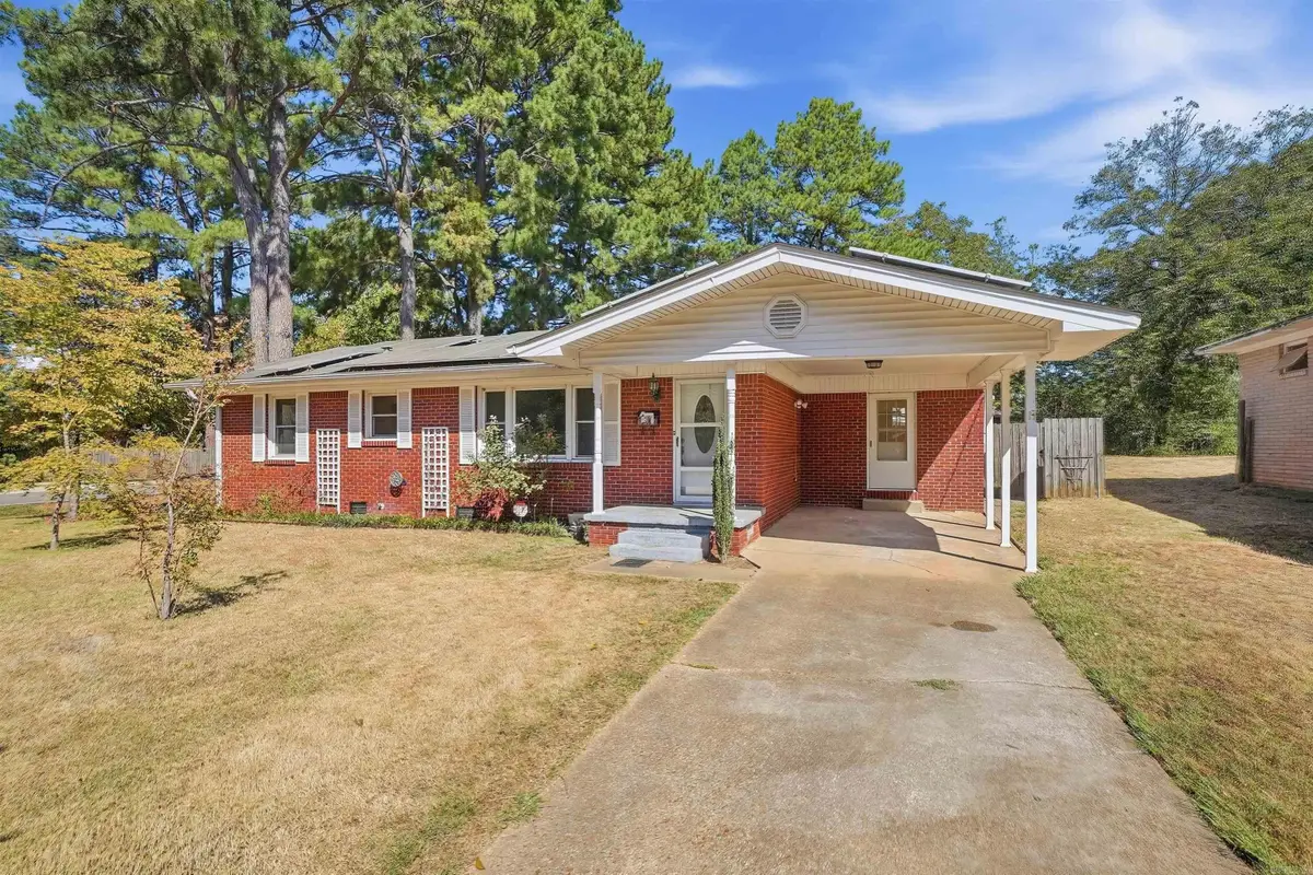 1812 W Center Ave, Searcy, AR 72143 - #1