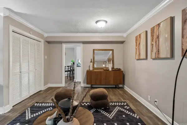 22 Wickford Lane, Little Rock, AR 72212