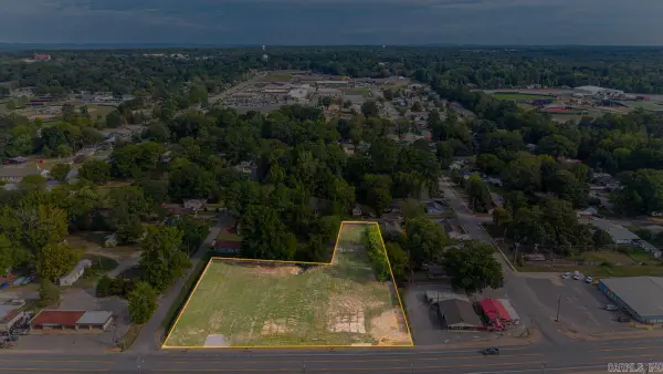 - Edison Ave, Benton, AR 72015