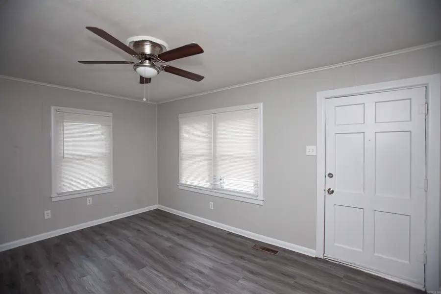 518 Pollock Street, North Little Rock, AR 72117 - #3