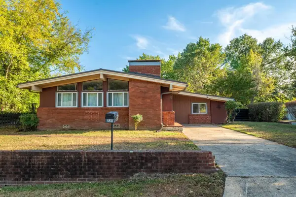 231 Burroughs Street, Hot Springs, AR 71913