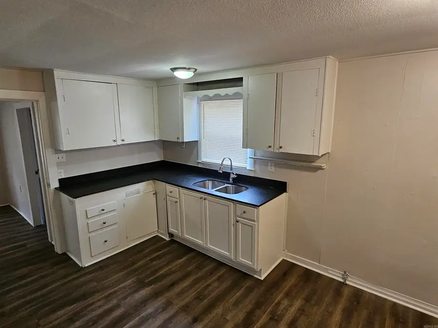 17122 and 17124 Arch Street, Little Rock, AR 72206 - #2