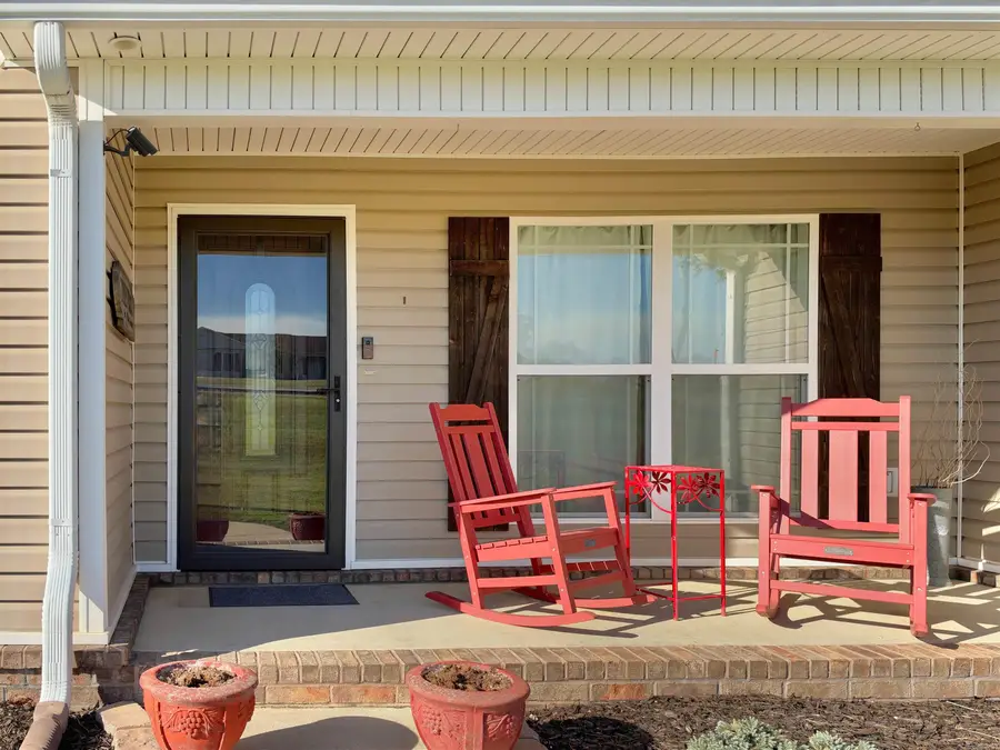 300 Sunset Dr, Paragould, AR 72450 - #2