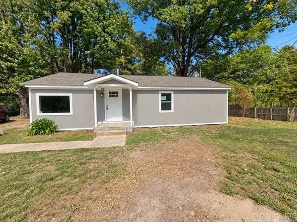 635 W Kay Street, Piggott, AR 72454