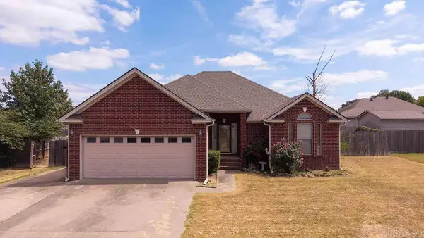 2222 Clara Dr, Searcy, AR 72143