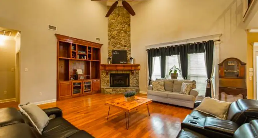 1916 Oakbrook Drive, Sherwood, AR 72120 - #3