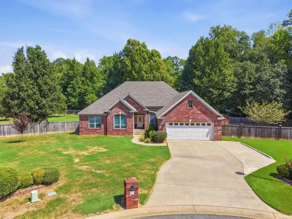 17 Charleston Cove, Cabot, AR 72023