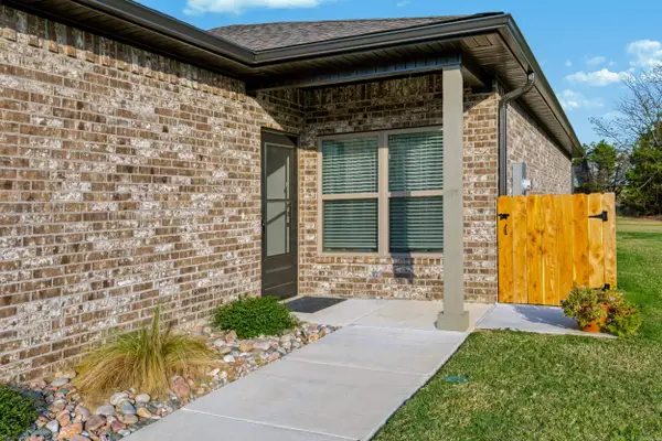 384 Turnberry Ct, Mountain Home, AR 72653