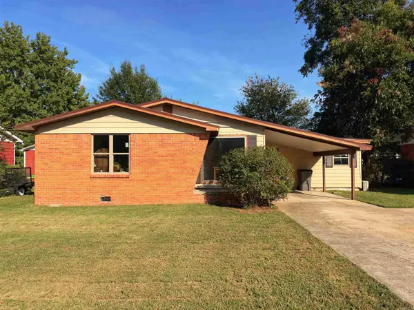 611 N 7 1/2 St, Paragould, AR 72450