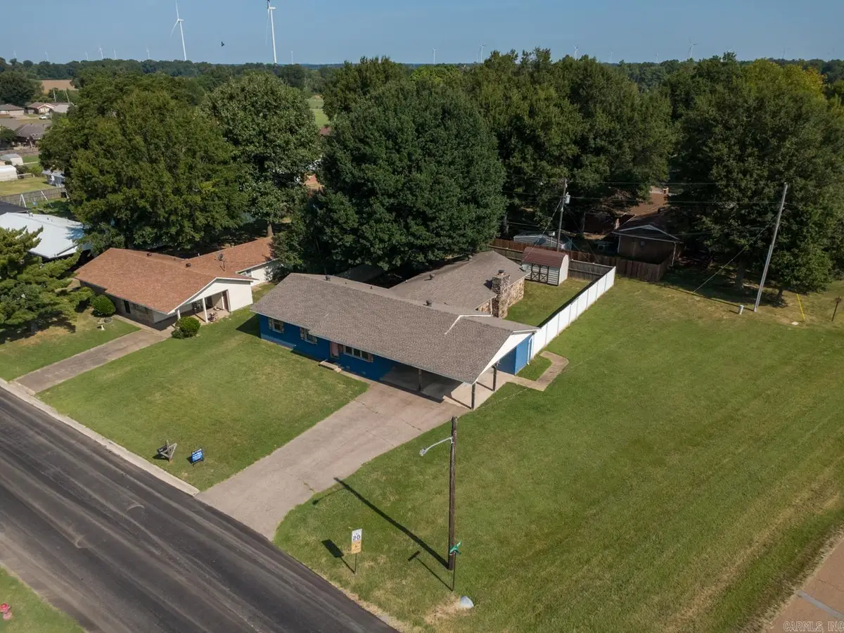 398 E Barry St, Wynne, AR 72396 - #1