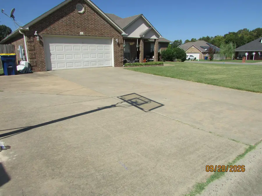 21 Daytona Dr, Cabot, AR 72023 - #2