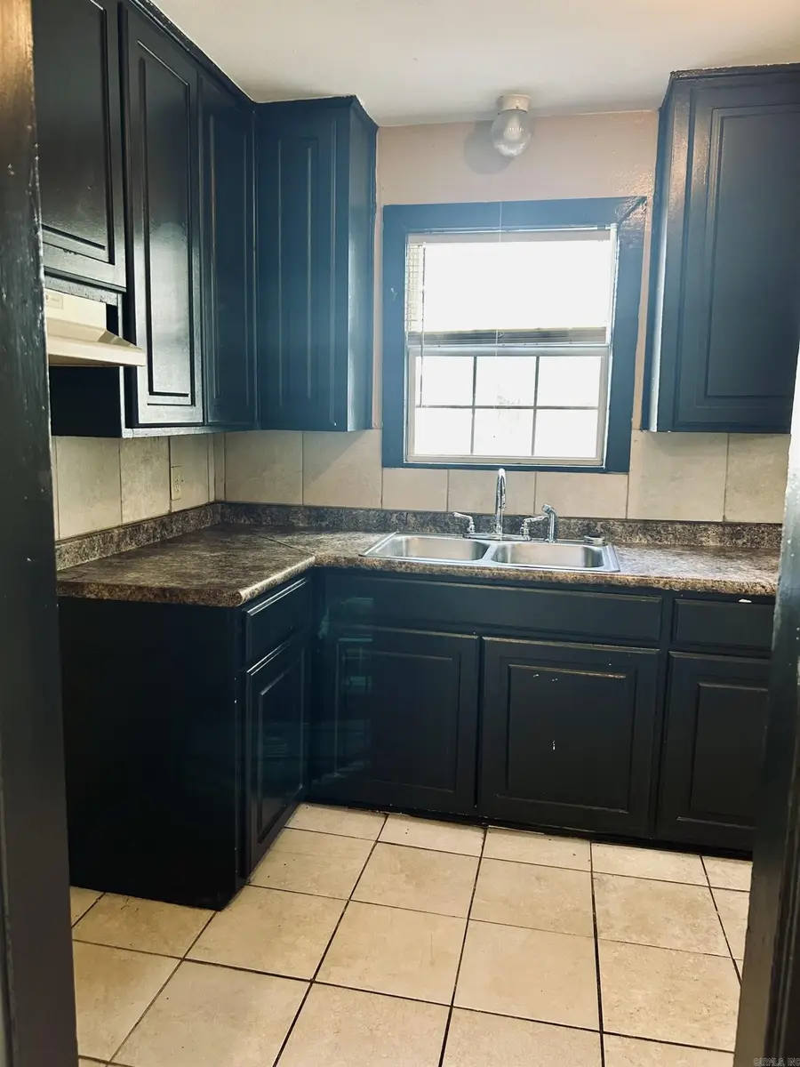 13 E Richard Drive, White Hall, AR 71602 - #2