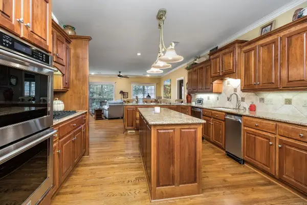 128 Osage Drive, Maumelle, AR 72113