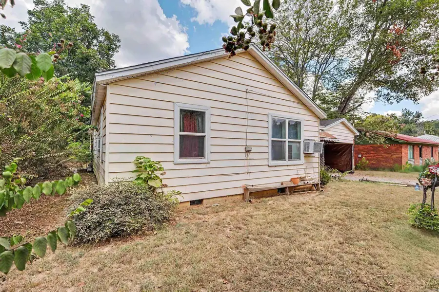 1020 College St, Marvell, AR 72366 - #2