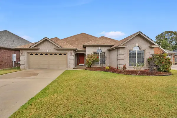 115 Sancerre Drive, Maumelle, AR 72113