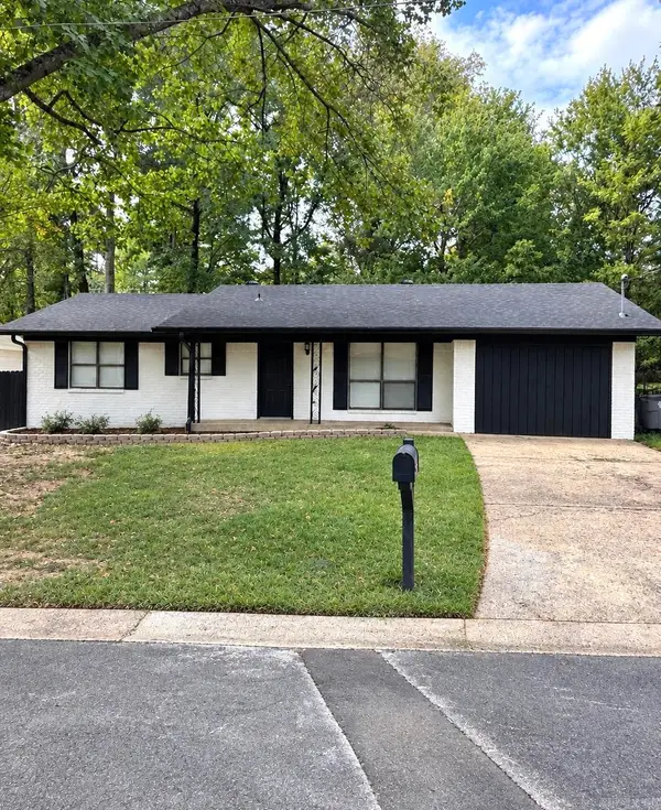 100 Wisteria Place, Hot Springs, AR 71913