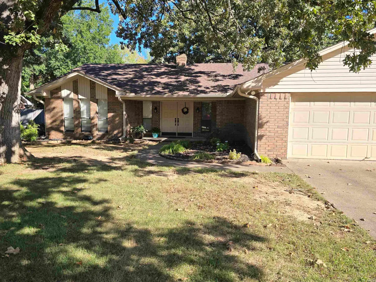 8 Sandstone Dr., Conway, AR 72034 - #1