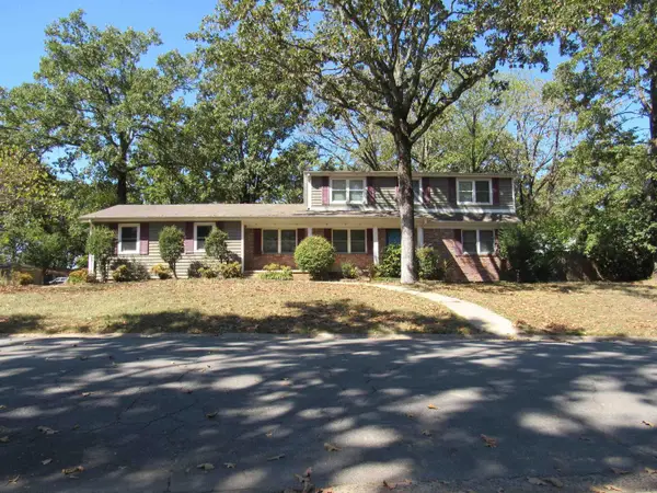 6201 Blackhawk Dr, North Little Rock, AR 72116