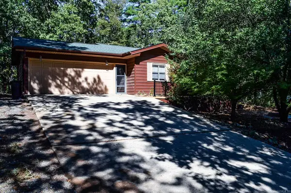 15 Jumilla Lane, Hot Springs Village, AR 71909
