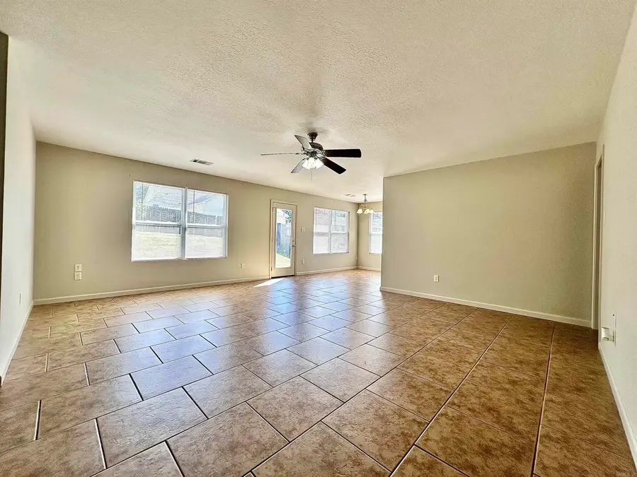 12 Woodenhead, Sheridan, AR 72150 - #3