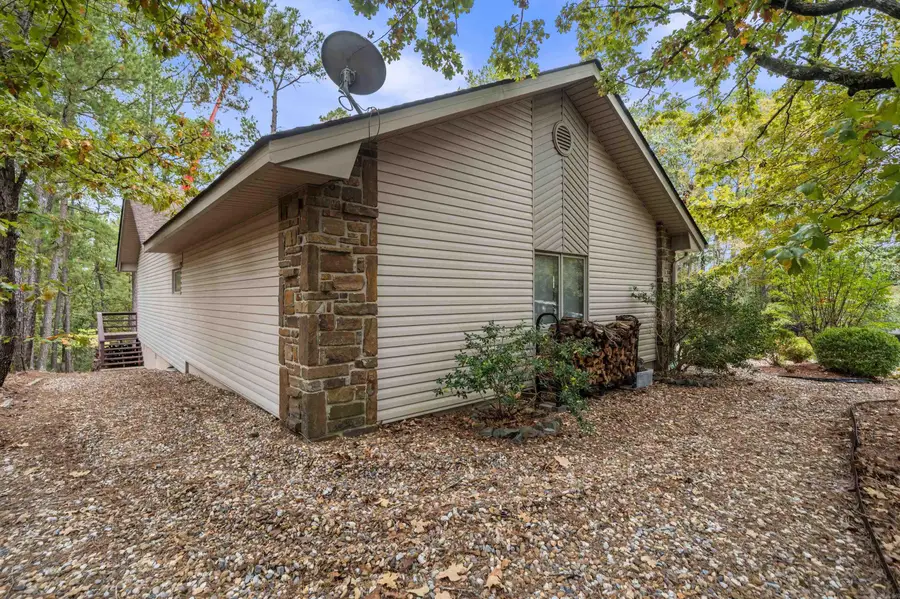 8 Lopez Circle, Hot Springs Village, AR 71909 - #3
