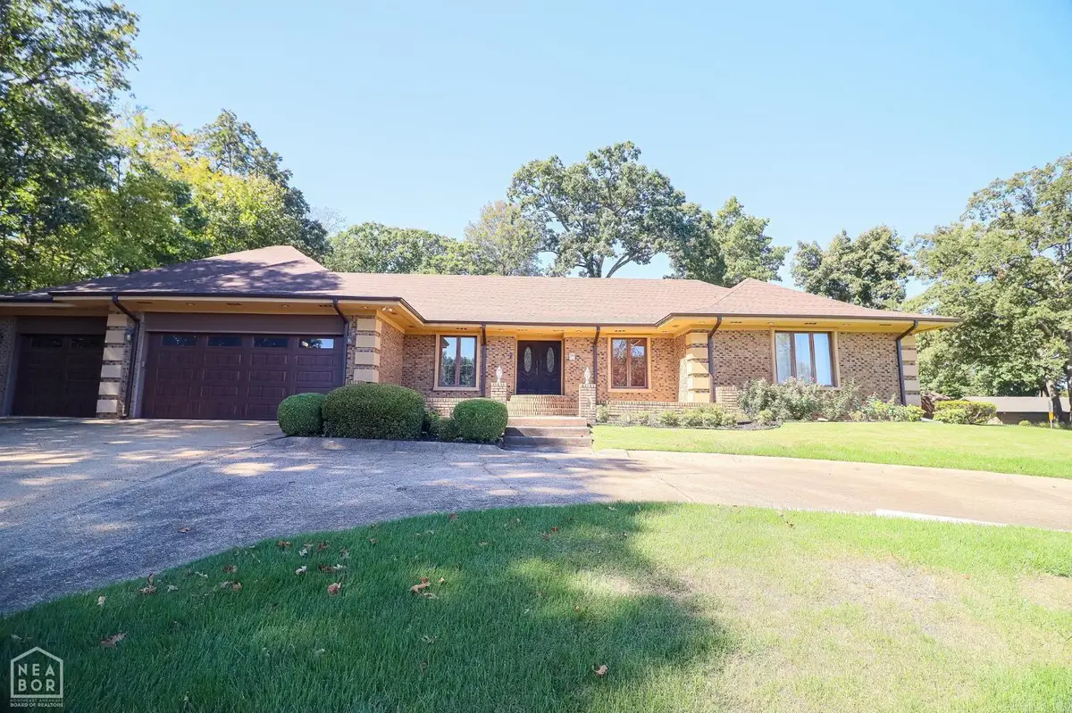 803 E Lakeshore Drive, Jonesboro, AR 72401 - #1