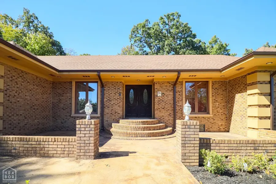 803 E Lakeshore Drive, Jonesboro, AR 72401 - #3