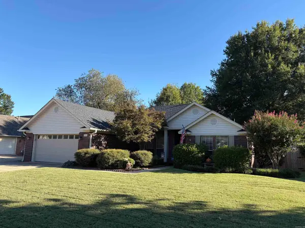 2111 Millwood Drive, Conway, AR 72032