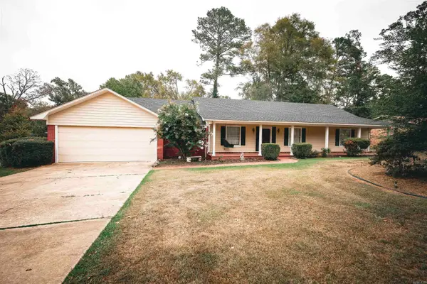 3125 Cherokee Ave, Camden, AR 71701