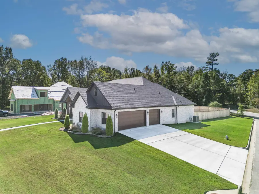 312 Devoe Bend Drive, Maumelle, AR 72113 - #2