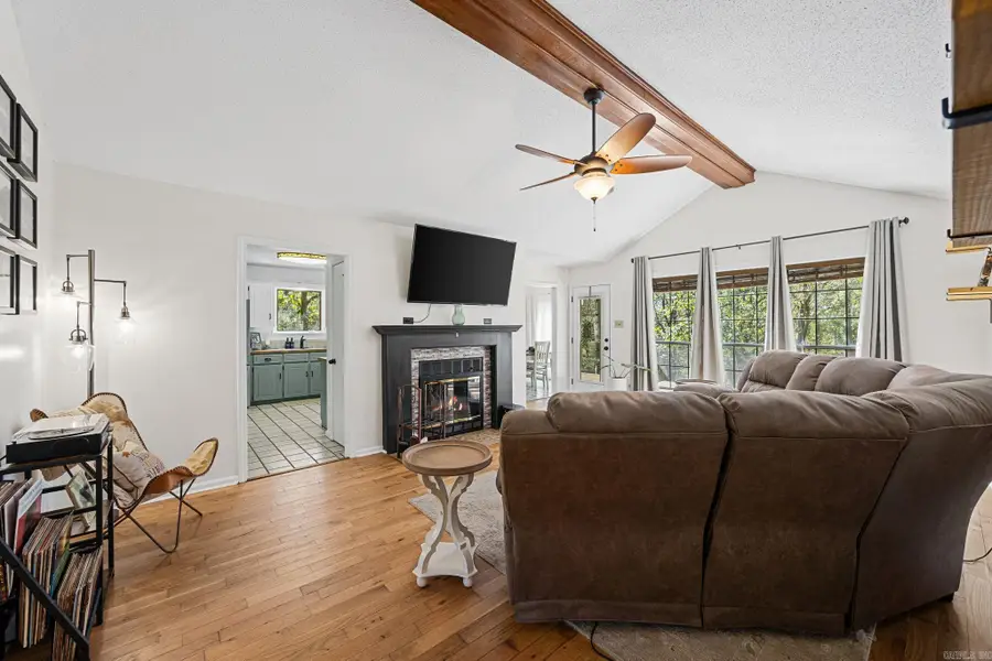 31 Oakview Drive, Austin, AR 72007 - #3