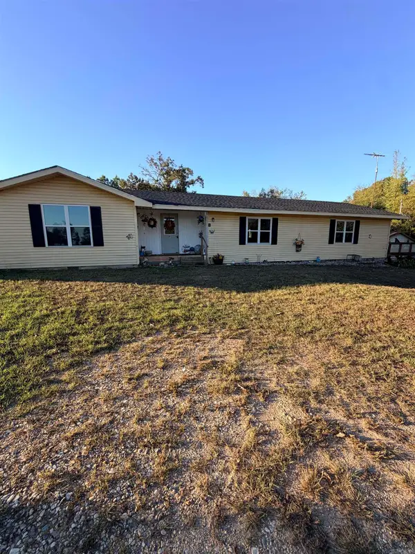 28 Billstown Road, Delight, AR 71940