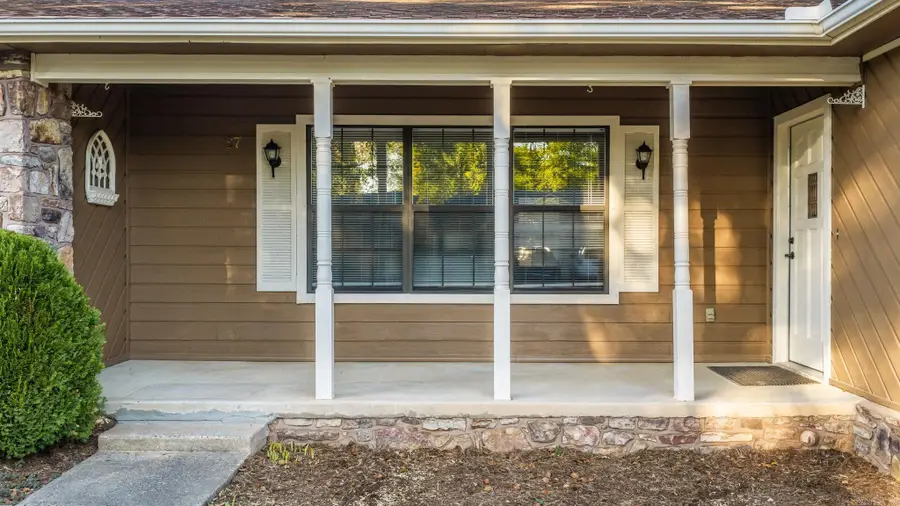 37 Kensington Dr, Conway, AR 72034 - #3