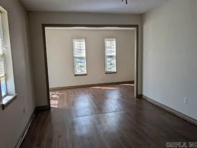 313 N Division St, Morrilton, AR 72110 - #3