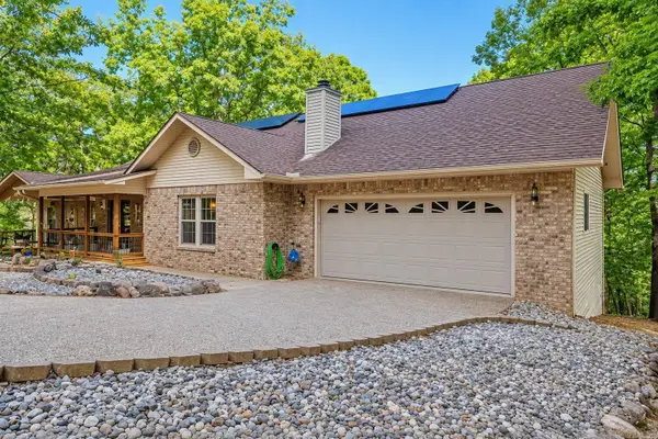 26 Berlanga Circle, Hot Springs Village, AR 71909