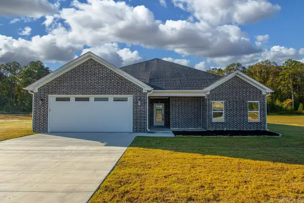 1112 Duke Drive, Bauxite, AR 72011