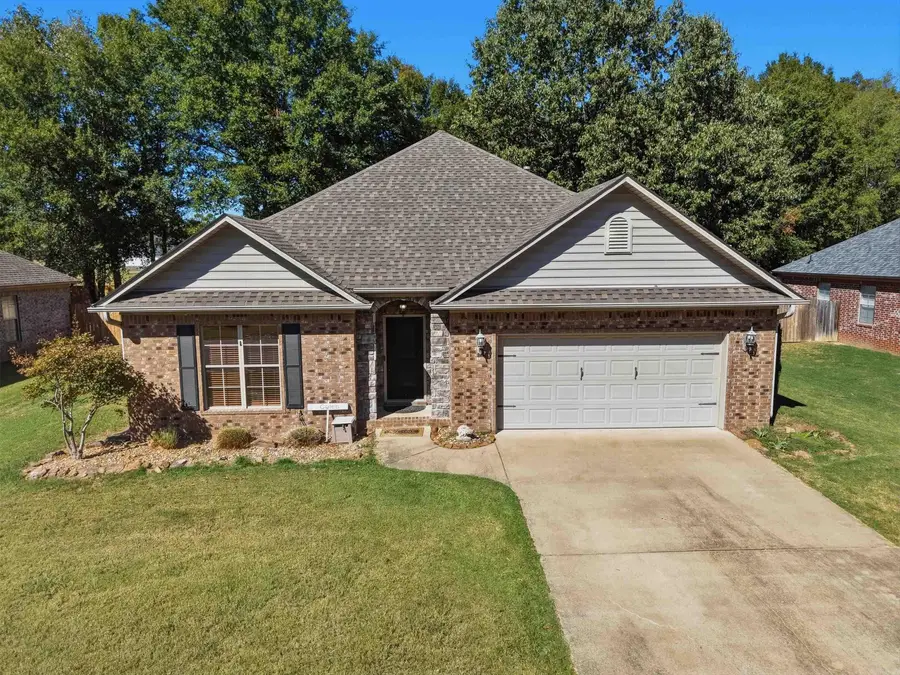 11 Brentwood Drive, Vilonia, AR 72173 - #2