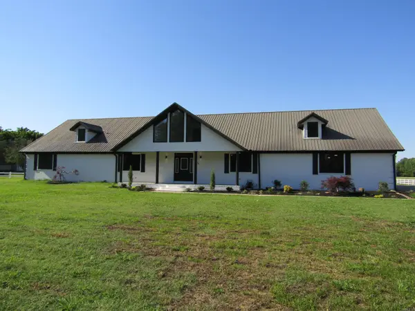 2501 Barnhill Road, Paragould, AR 72450