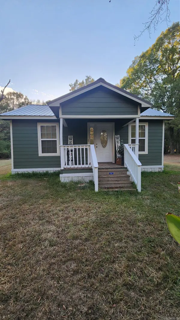 735 Central, Bradley, AR 71826