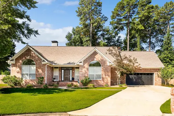 5 Saint Thomas Court, Maumelle, AR 72113