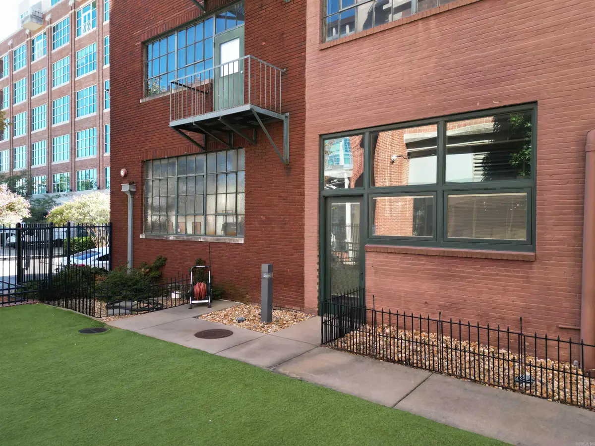 423 E 3rd St #courtyard 5, Little Rock, AR 72201 - #1