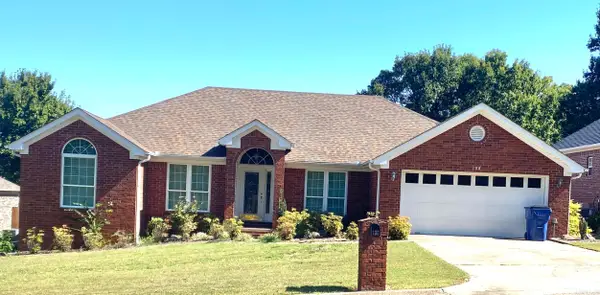108 Waterside Drive, Maumelle, AR 72113