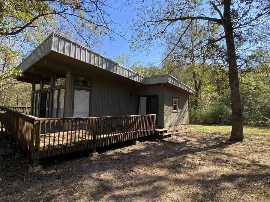18 Pequot Drive, Cherokee Village, AR 72529 - #3