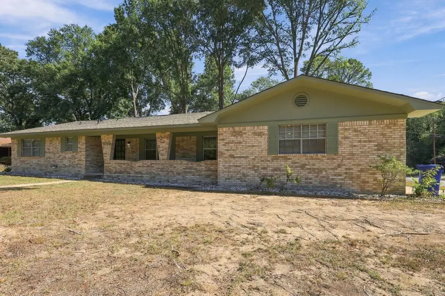 608 S Baridon Street, Conway, AR 72034 - #3