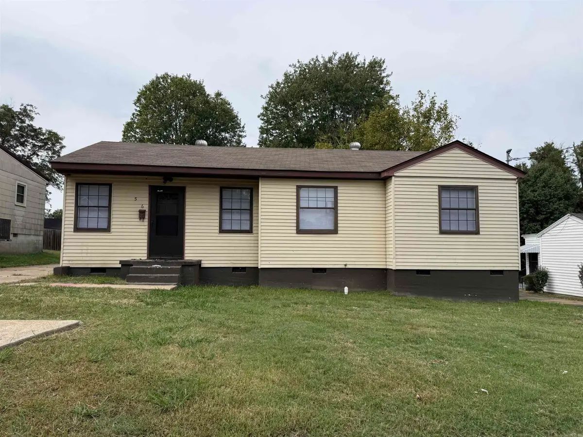 516 N 6th Street, Paragould, AR 72450 - #1