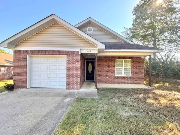 1203 N Olive Street, Benton, AR 72019
