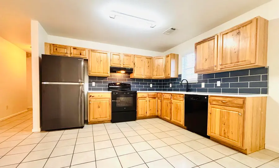 1203 N Olive Street, Benton, AR 72019 - #2