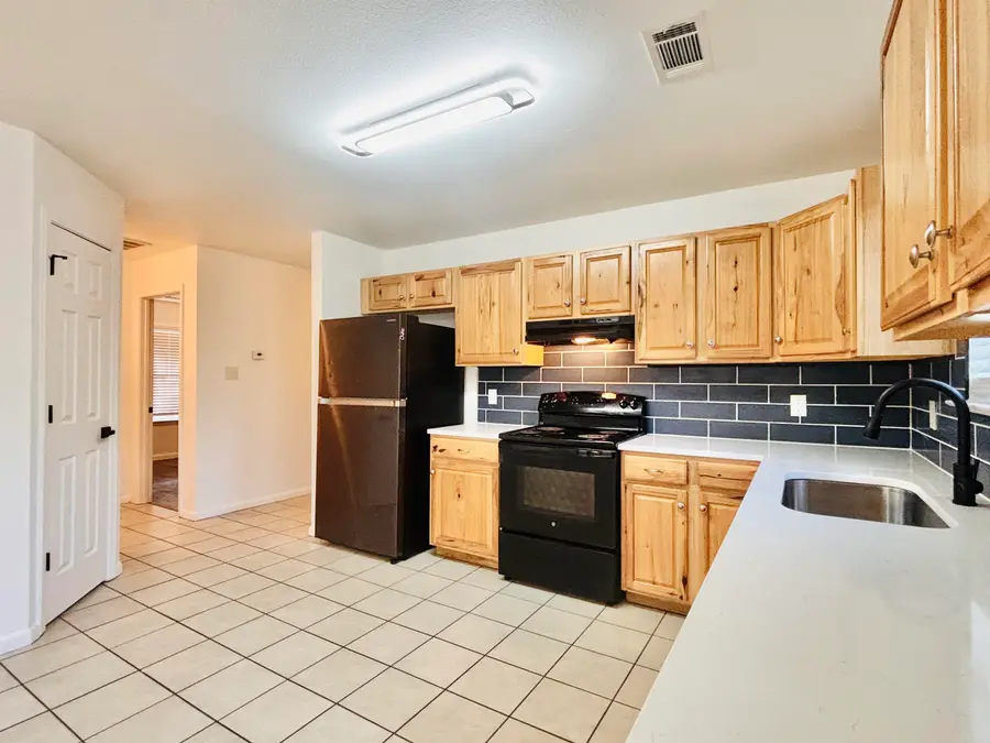 1203 N Olive Street, Benton, AR 72019 - #3