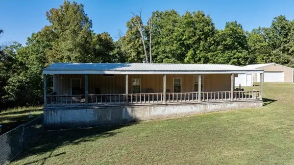 222 W Cc Rd, Hardy, AR 72542