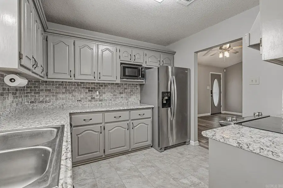 902 Live Oak Circle, Jonesboro, AR 72401 - #3
